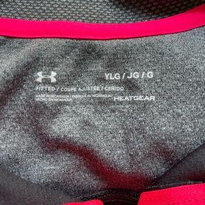 Youth under armor heat gear size large